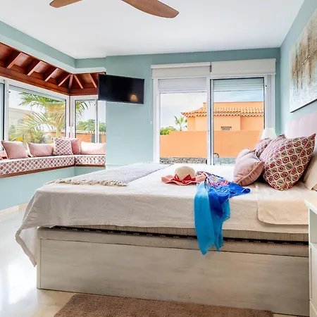 Cornelia Costa Adeje (Tenerife)