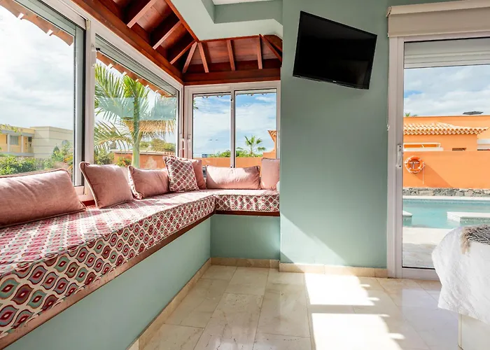 Cornelia *