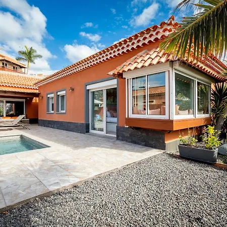 Cornelia * Costa Adeje (Tenerife)