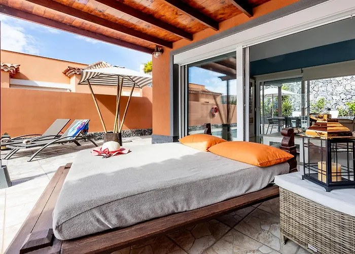 Cornelia * Costa Adeje (Tenerife)